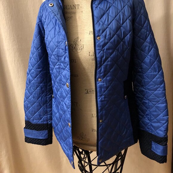 Beautiful Nautica Slim Fit Jacket: Size M - Picture 5 of 15